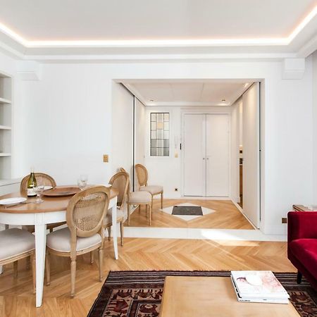 פריז Luxury Montaigne Apartment מראה חיצוני תמונה