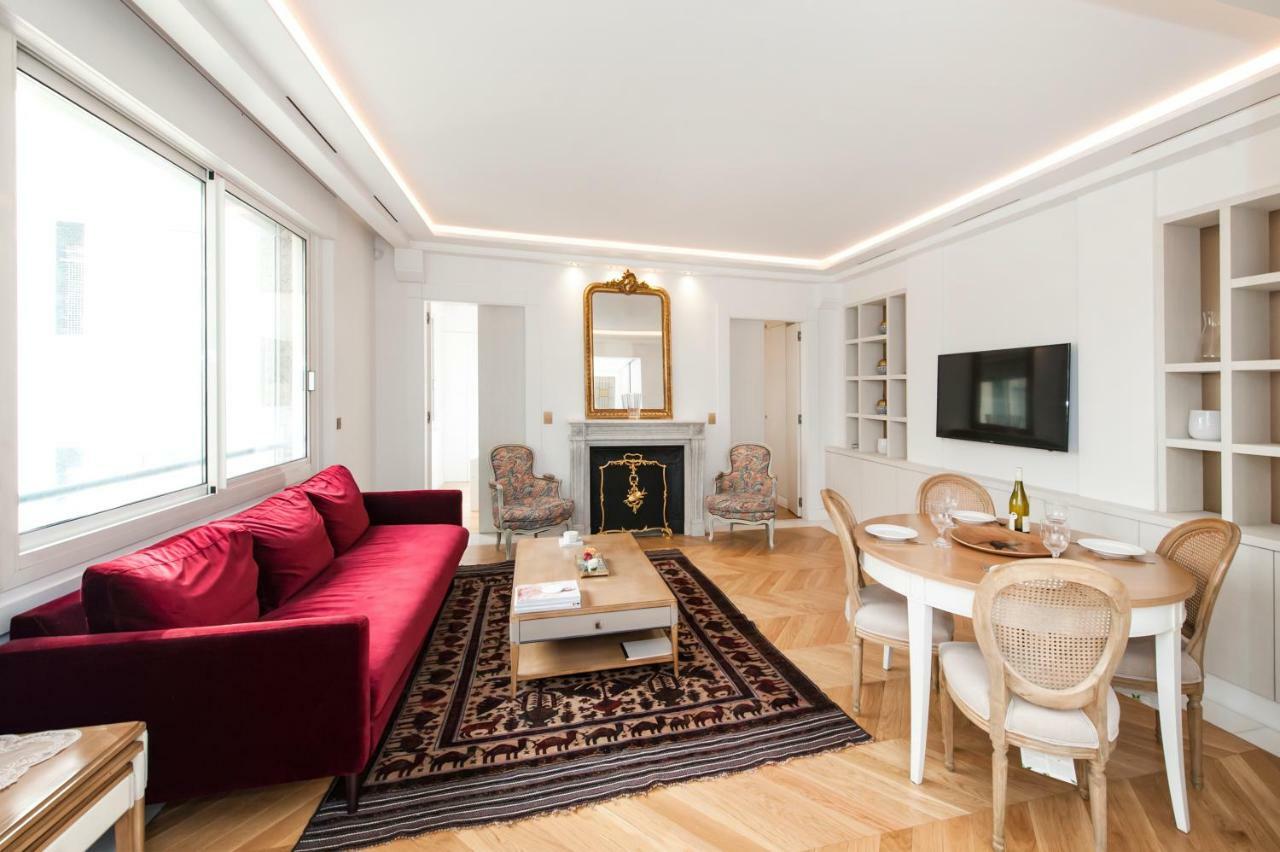 פריז Luxury Montaigne Apartment מראה חיצוני תמונה