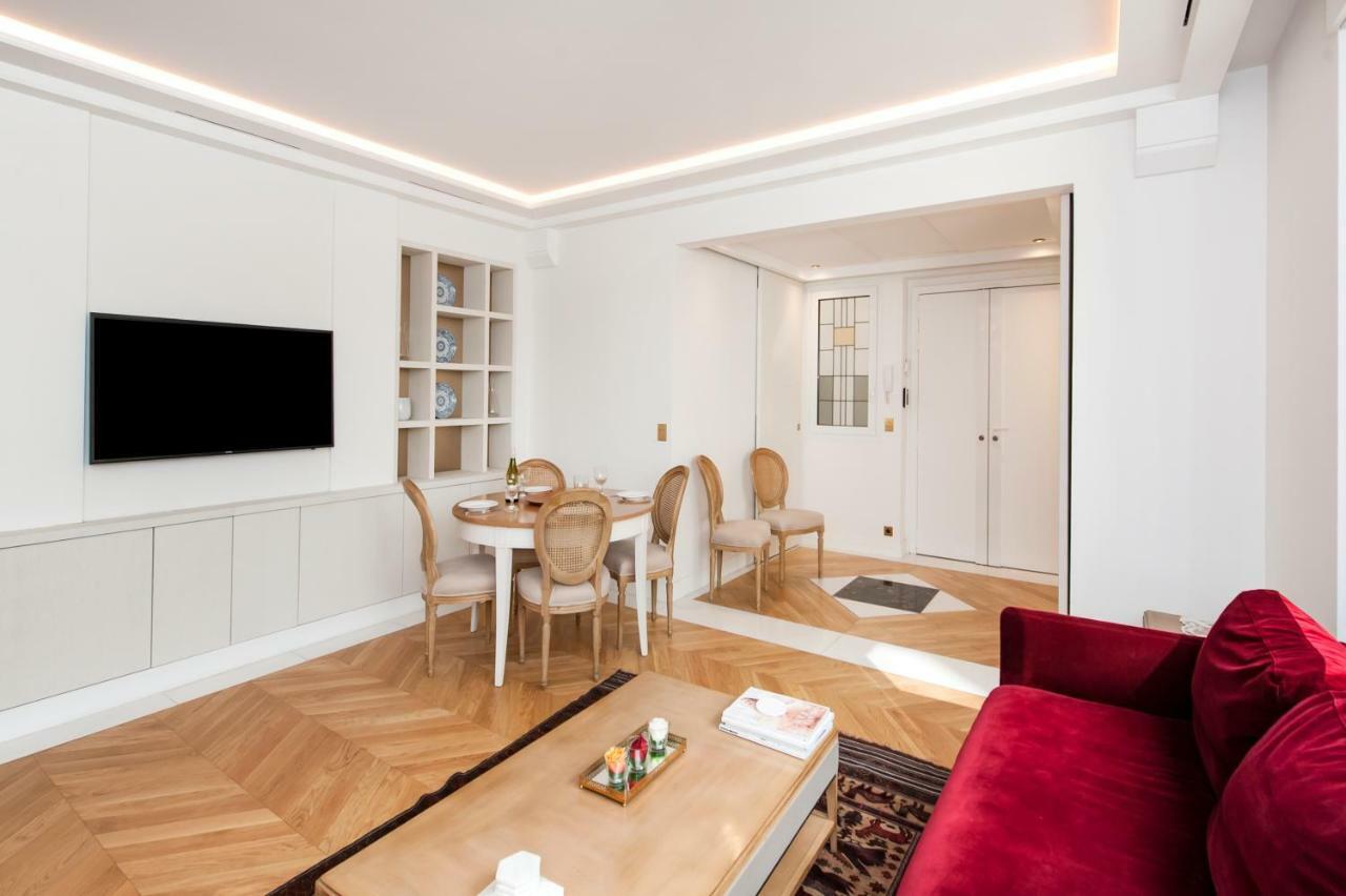 פריז Luxury Montaigne Apartment מראה חיצוני תמונה