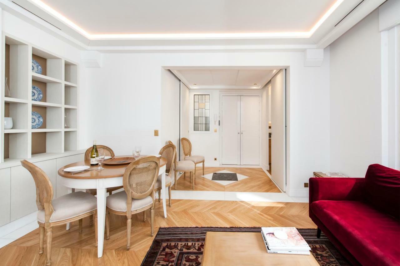 פריז Luxury Montaigne Apartment מראה חיצוני תמונה