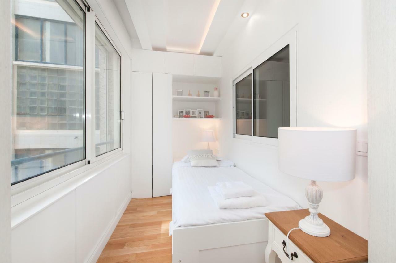 פריז Luxury Montaigne Apartment מראה חיצוני תמונה