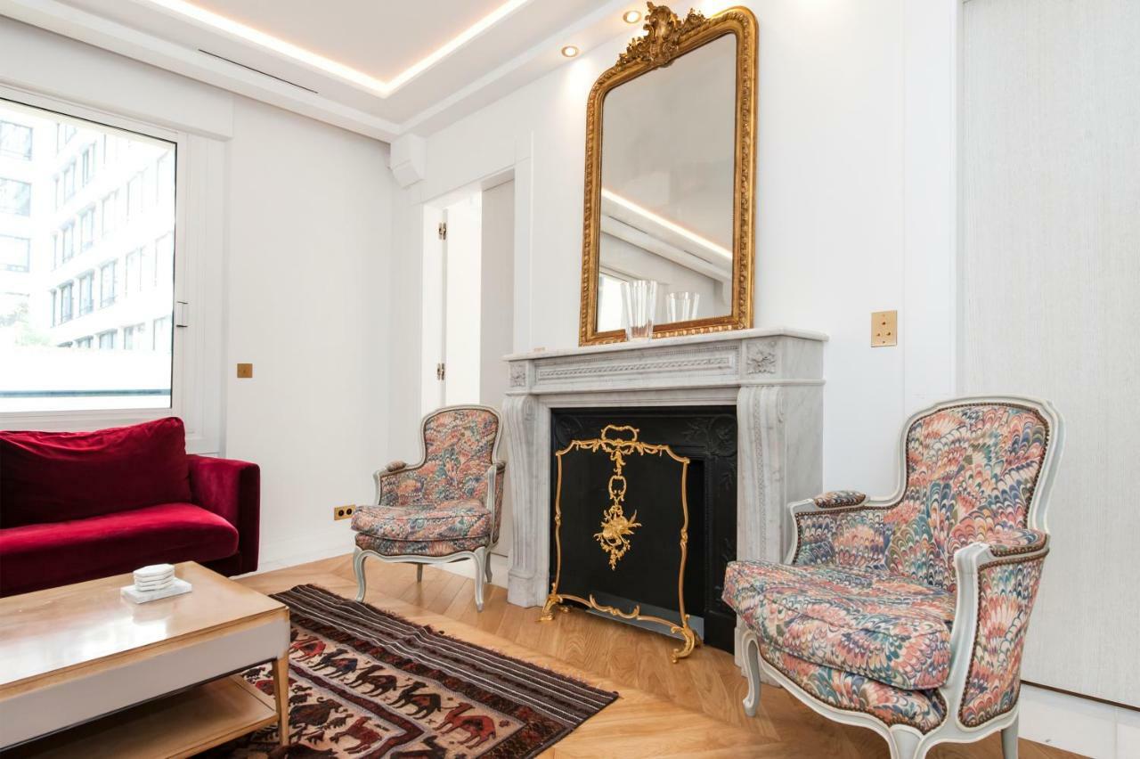 פריז Luxury Montaigne Apartment מראה חיצוני תמונה